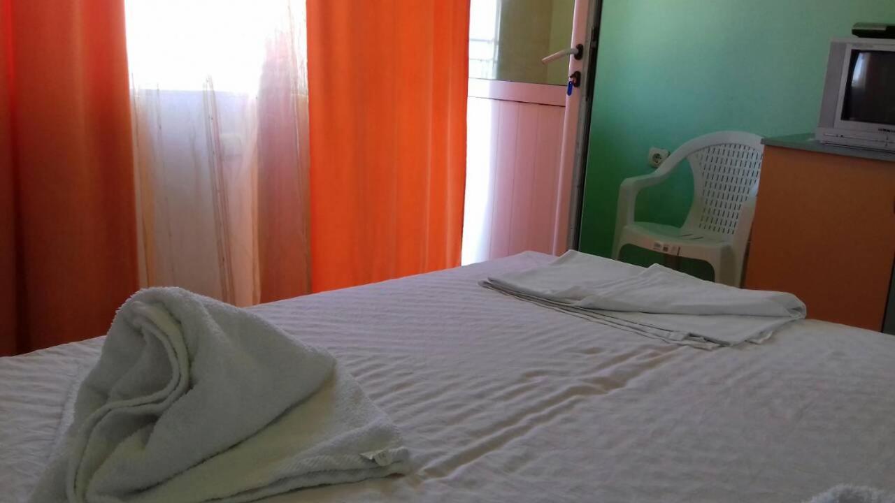 Complex Exotica Hotell Lozenets Eksteriør bilde